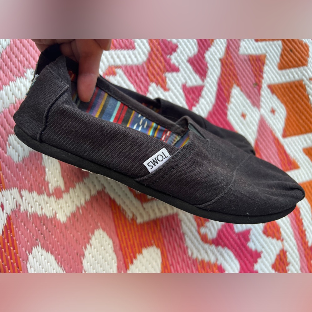 Black Toms, women’s size 10.